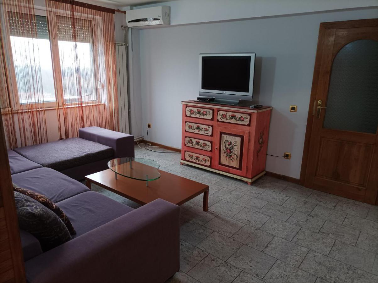 Libelula Appartamento Arad Esterno foto