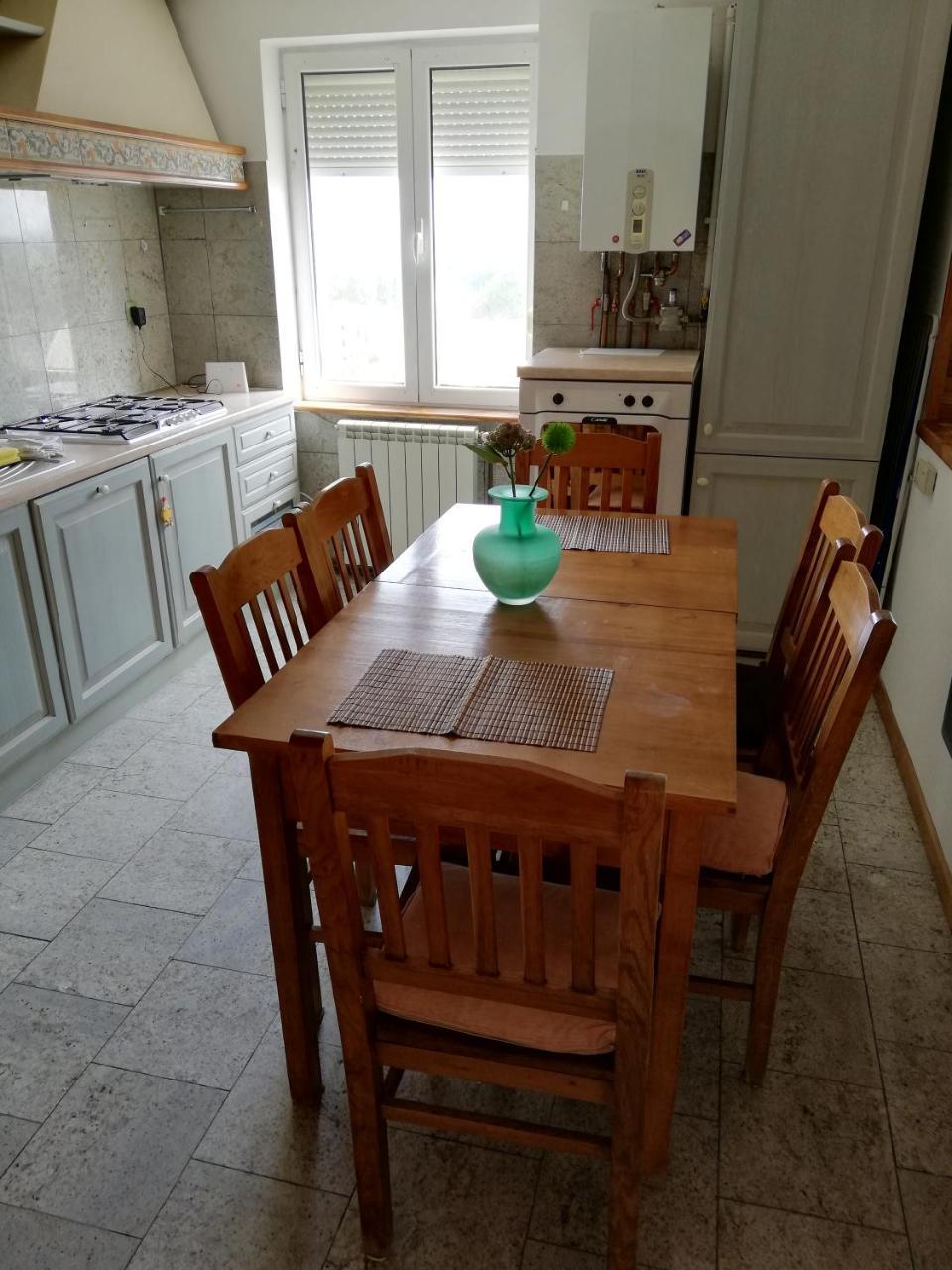 Libelula Appartamento Arad Esterno foto